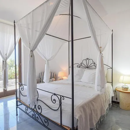 2 Bedroom Gorgeous In Nardo